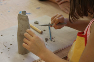 Ateliers poterie, modelage et céramique